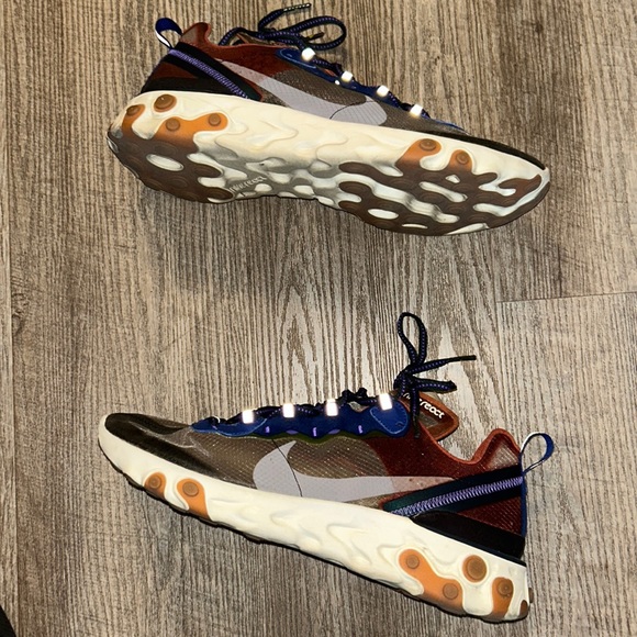 dusty peach nike react